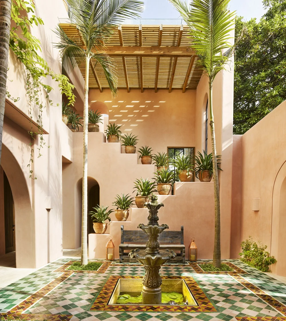 Casa Rosada lifestyle